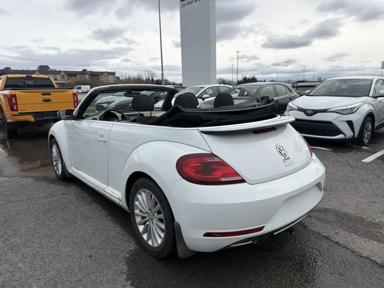 Volkswagen Beetle снимка Volkswagen Beetle