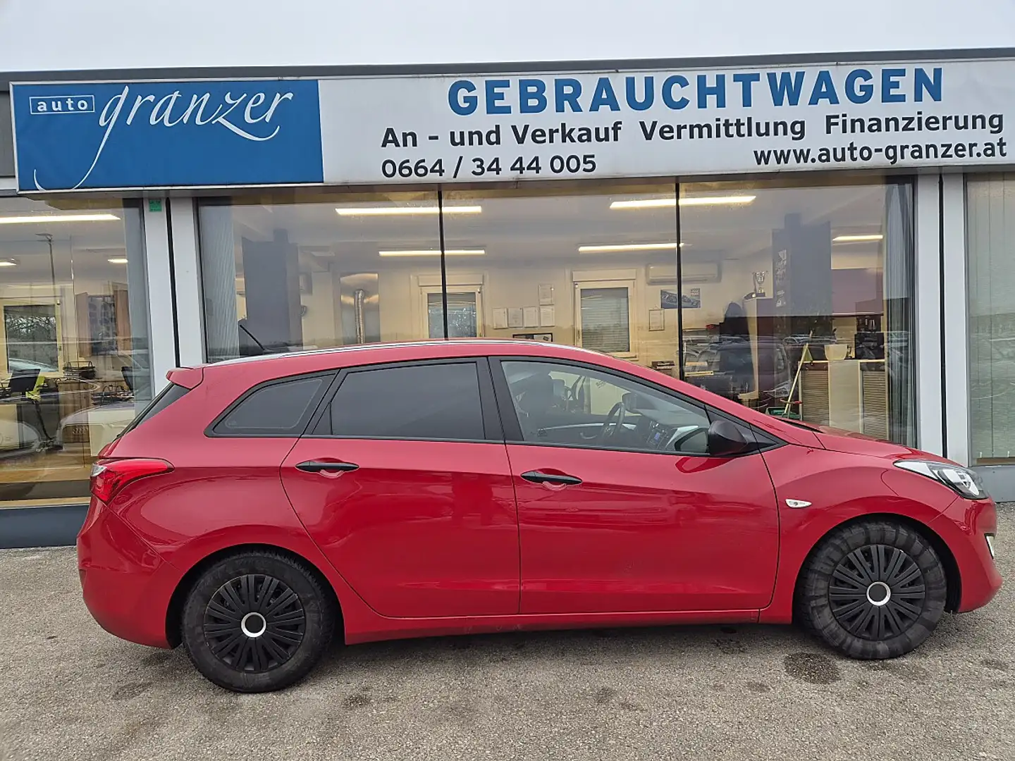 Hyundai i30 CW 1,4 CVVT Europe Rot - 1