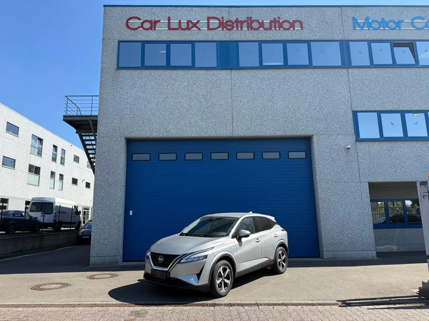 Nissan Qashqai N-CONNECTA 1.3 MHEV 158 CV BVA Gris - 1