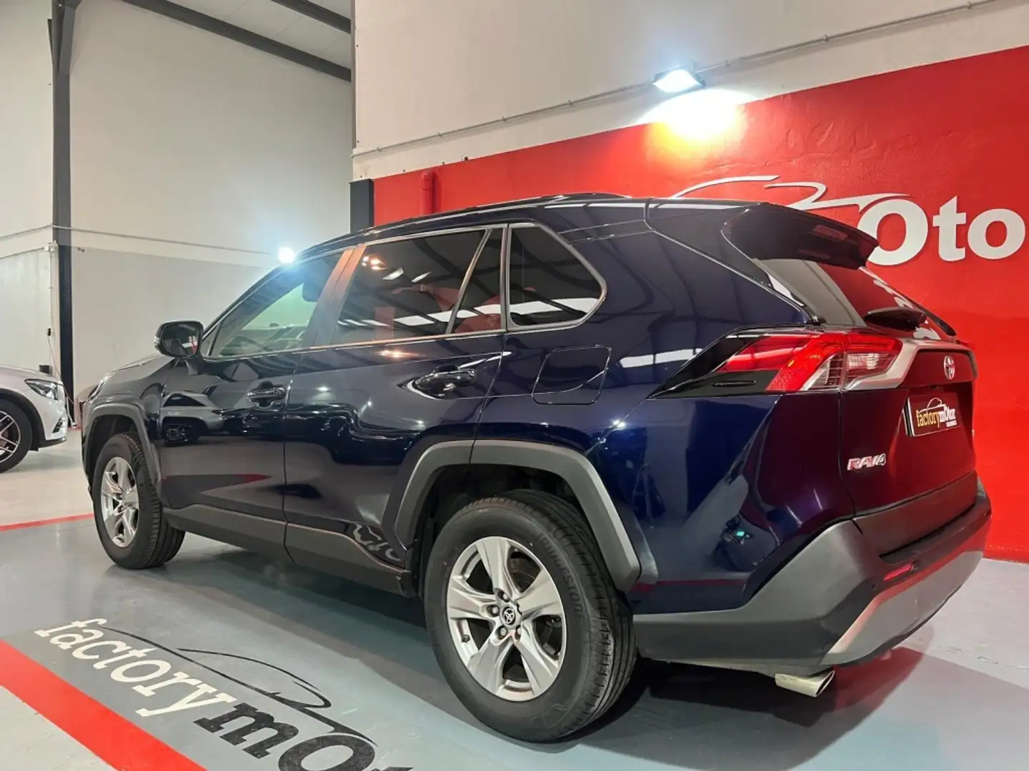 Toyota RAV 4 2.5 hybrid 4WD Luxury Azul - 2
