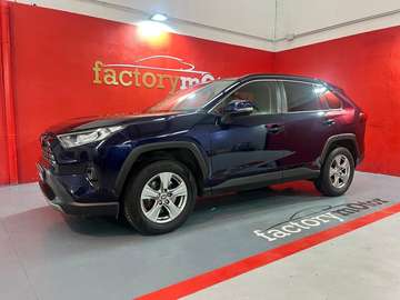 2.5 hybrid 4WD Luxury