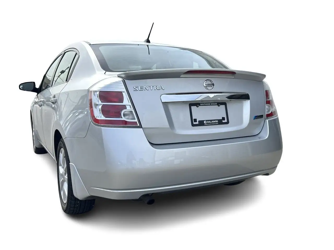 Nissan Sentra снимка Nissan Sentra