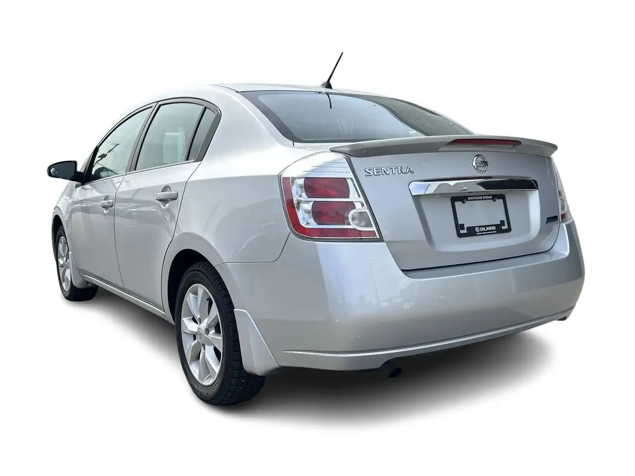 Nissan Sentra снимка Nissan Sentra