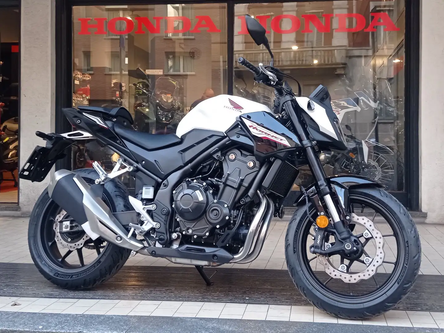 Honda CB 500 F HORNET Siyah - 1
