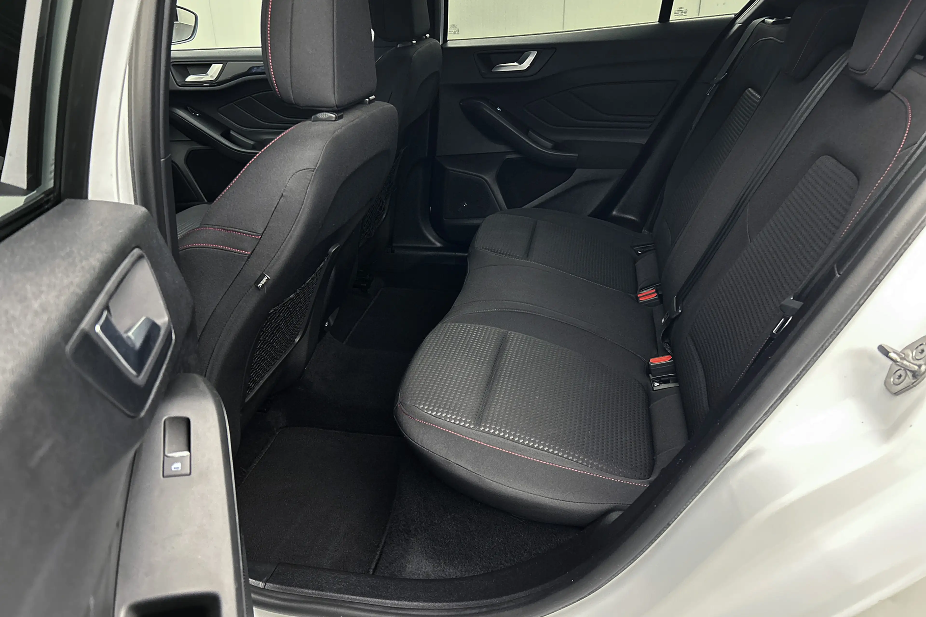 Ford Focus 1.0 EcoBoost ST Line Business | LED koplampen | Cr — photo 27