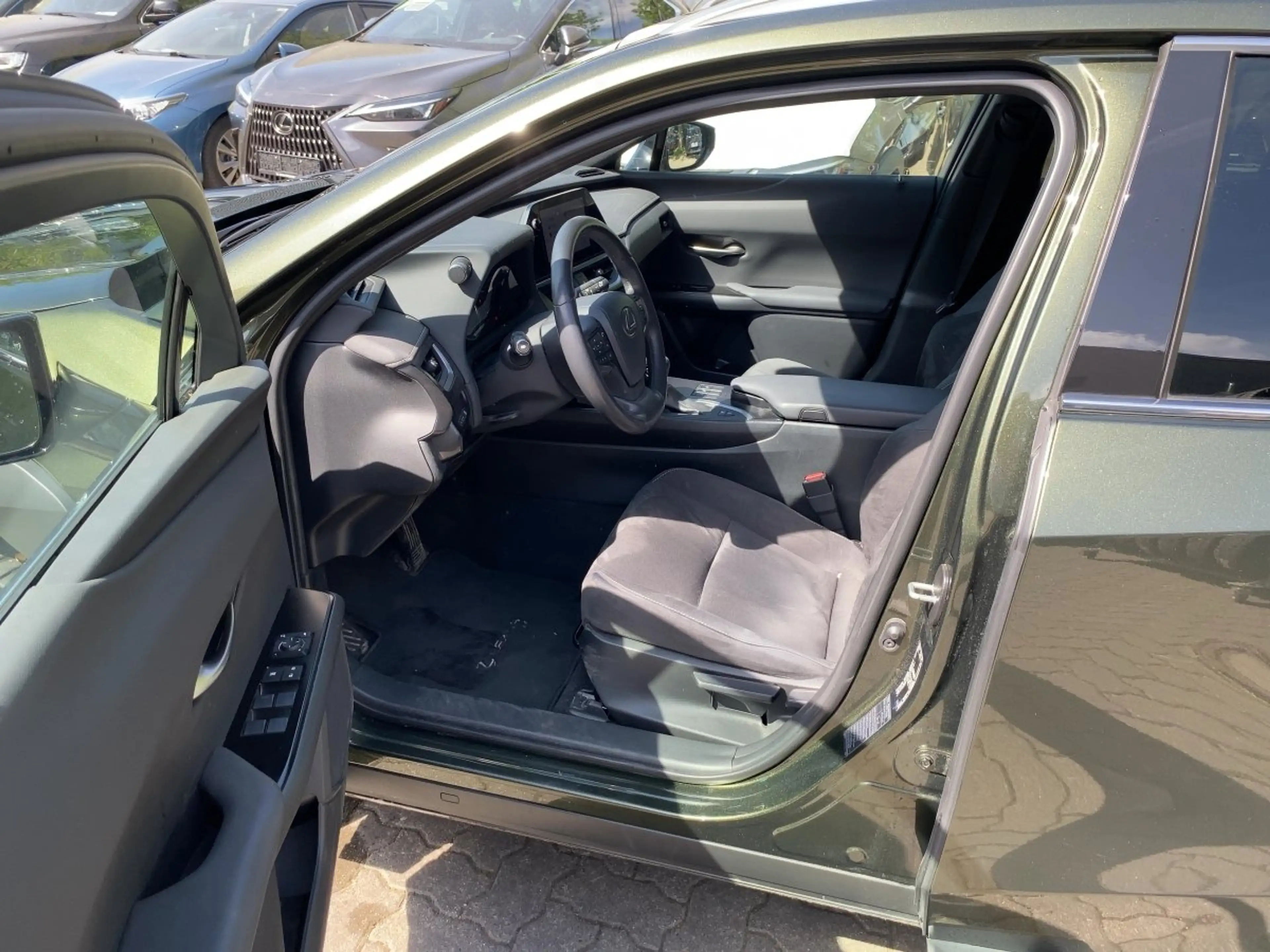 Lexus UX 250h UX 250 h Style Edition zuverlässiger GW — photo 12