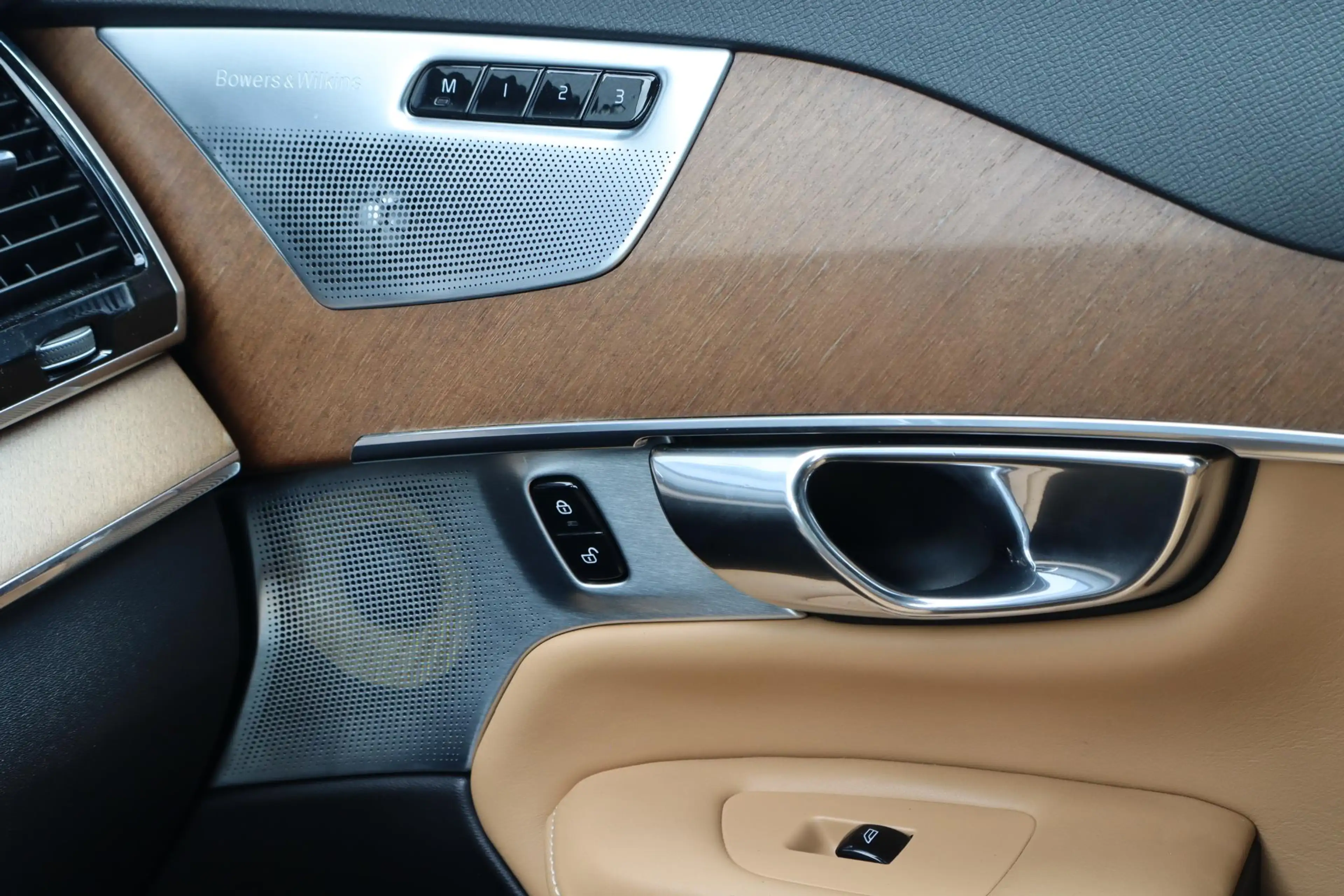 Volvo XC90 2.0 T8 Twin Engine AWD Inscription 7 Zitter | SOH — photo 26