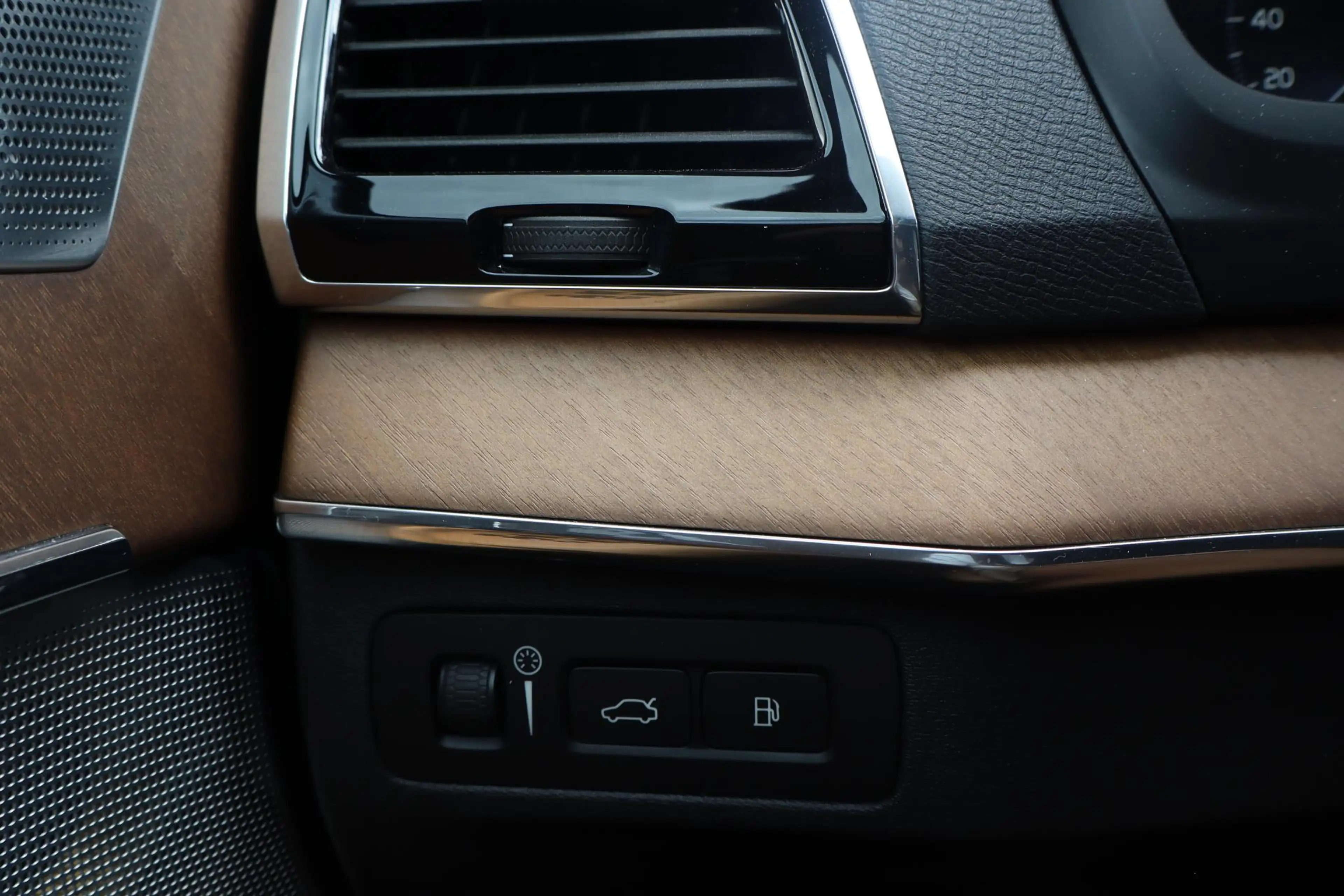 Volvo XC90 2.0 T8 Twin Engine AWD Inscription 7 Zitter | SOH — photo 25
