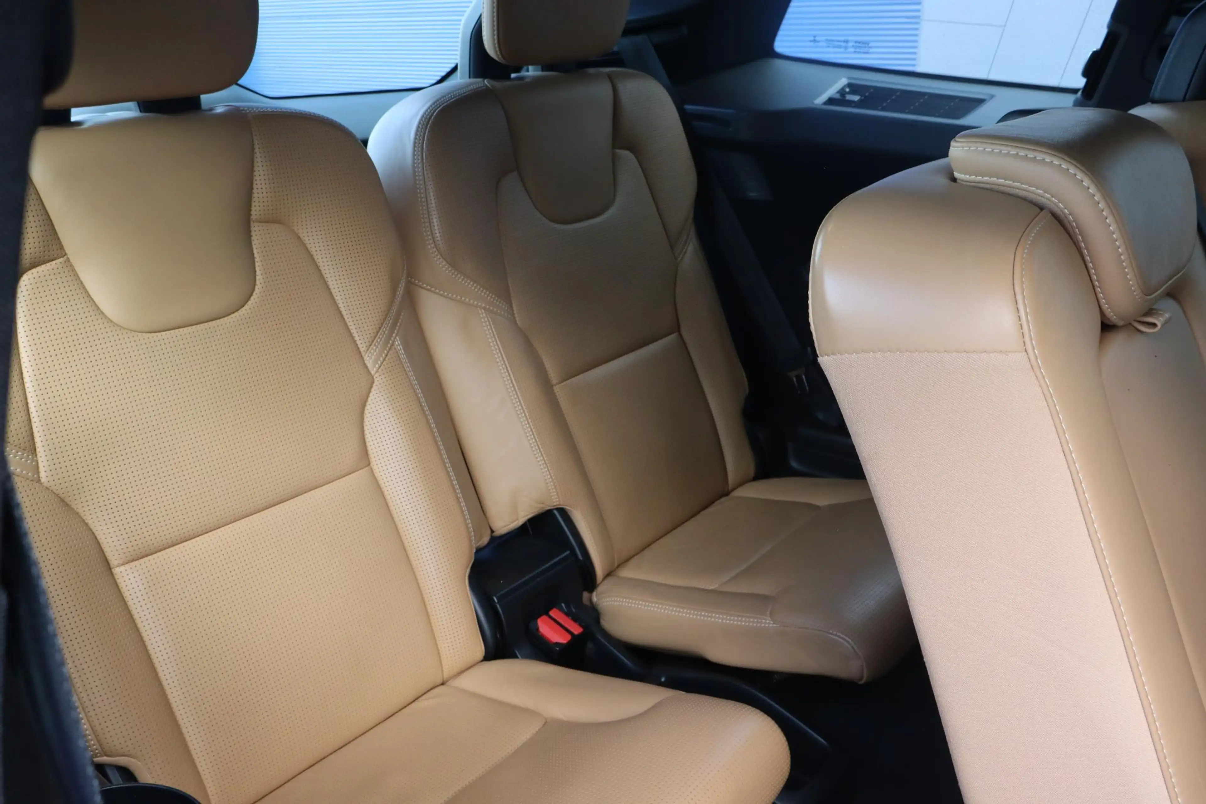 Volvo XC90 2.0 T8 Twin Engine AWD Inscription 7 Zitter | SOH — photo 15