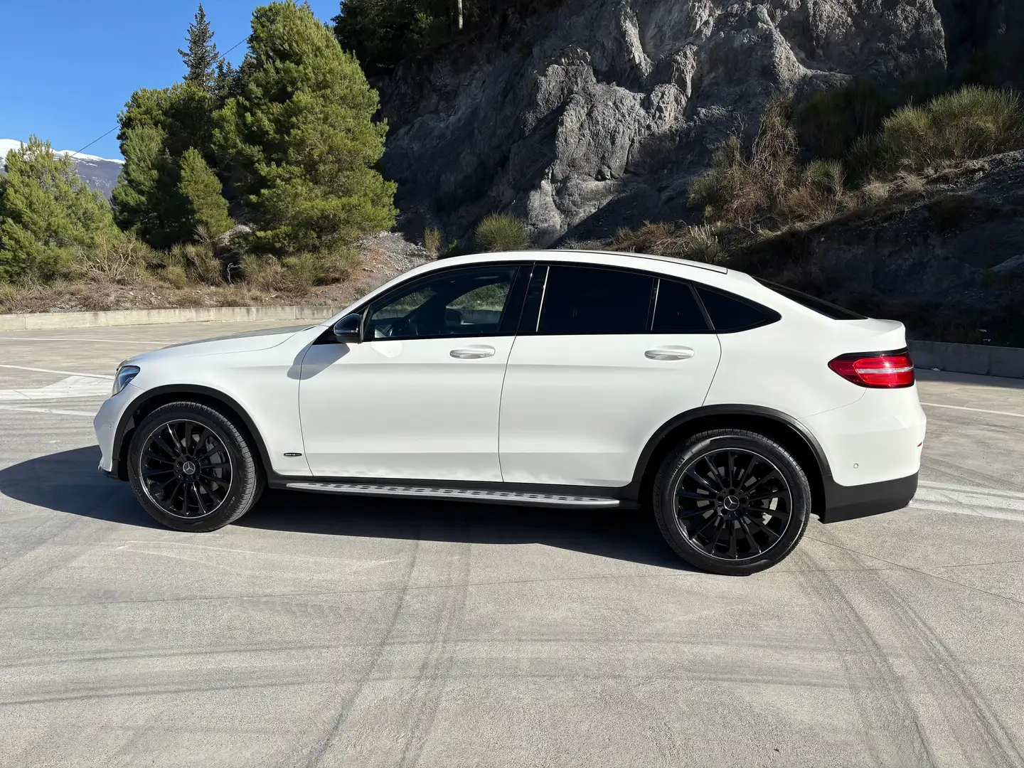 Mercedes-Benz GLC 220 AMG Bianco - 2