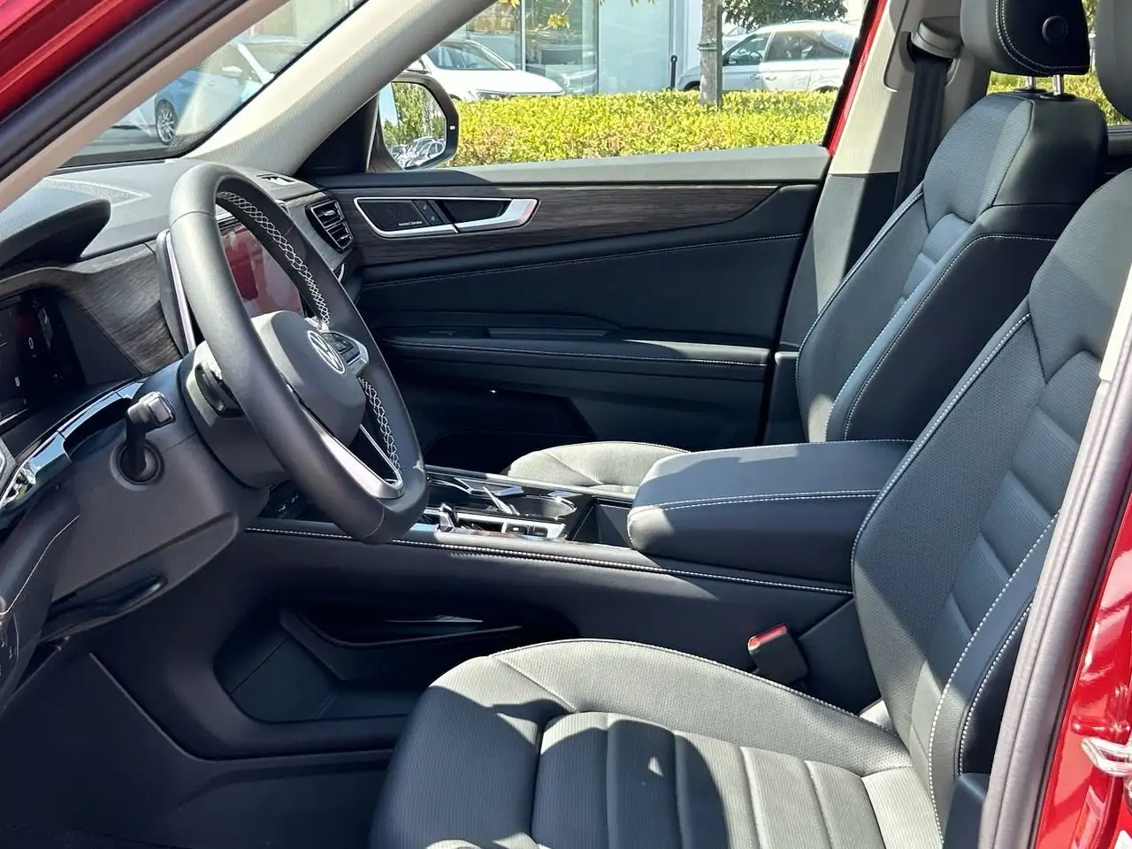 Volkswagen Atlas снимка Volkswagen Atlas