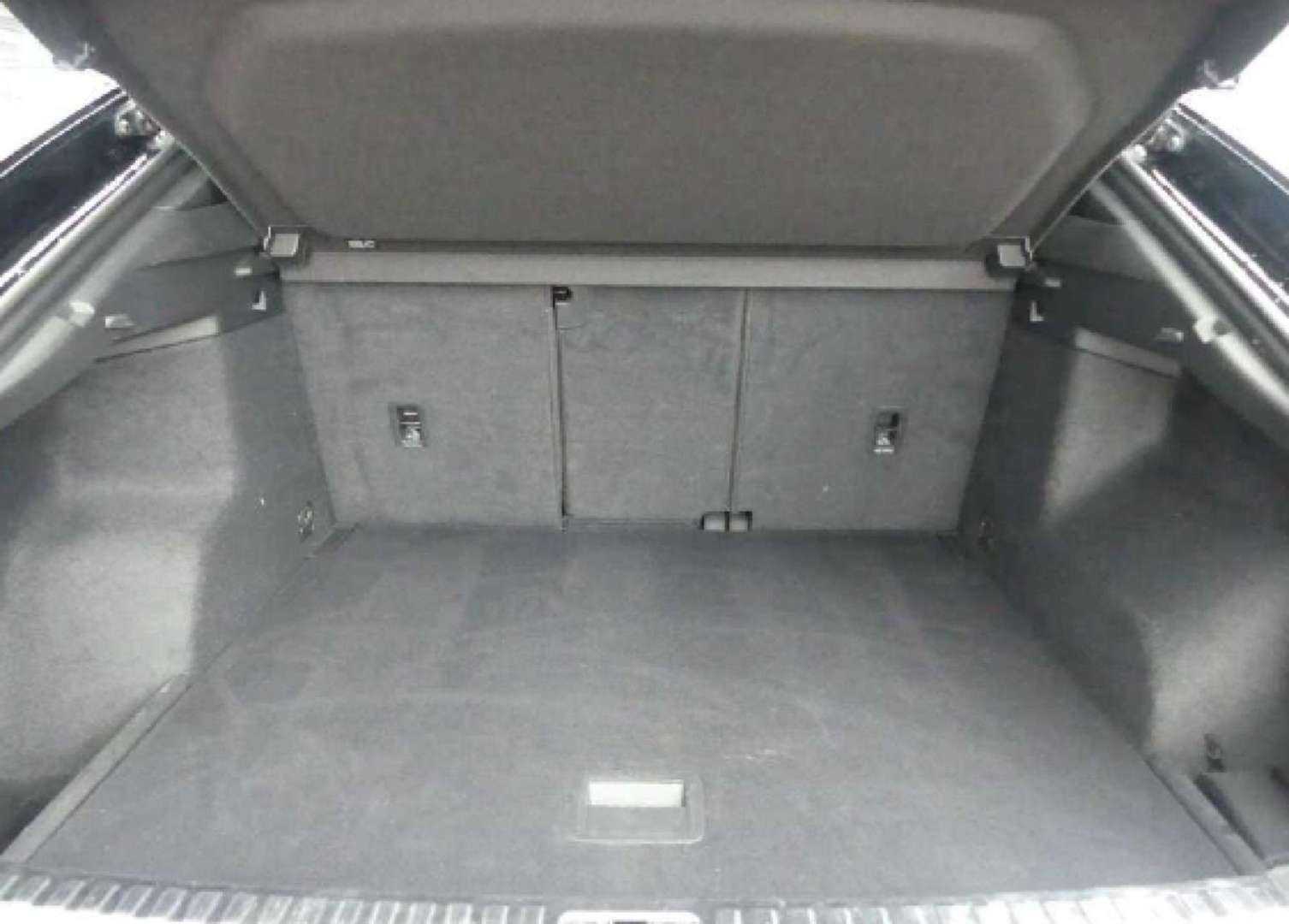 Audi Q3 S Line 40 TDI - - Joinsteer - #4