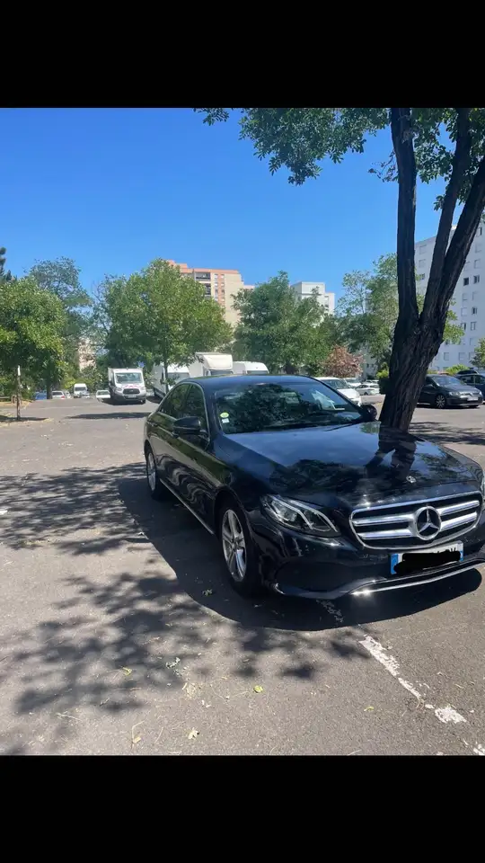 Mercedes-Benz E 220