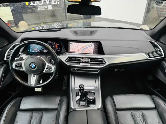 BMW X5 view 3