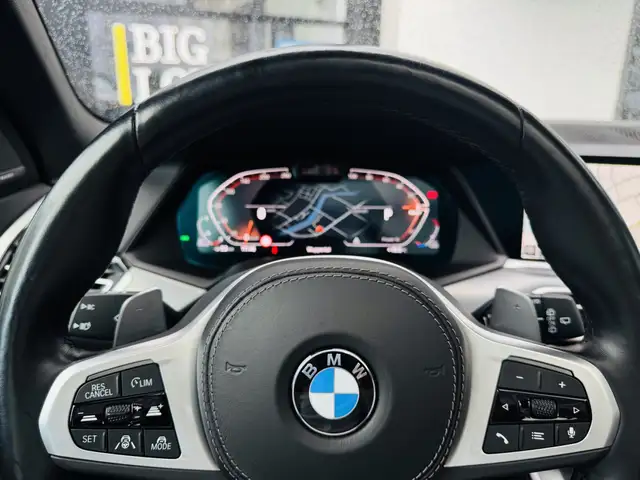 BMW X5 view 16