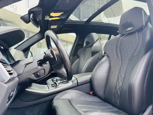 BMW X5 view 8