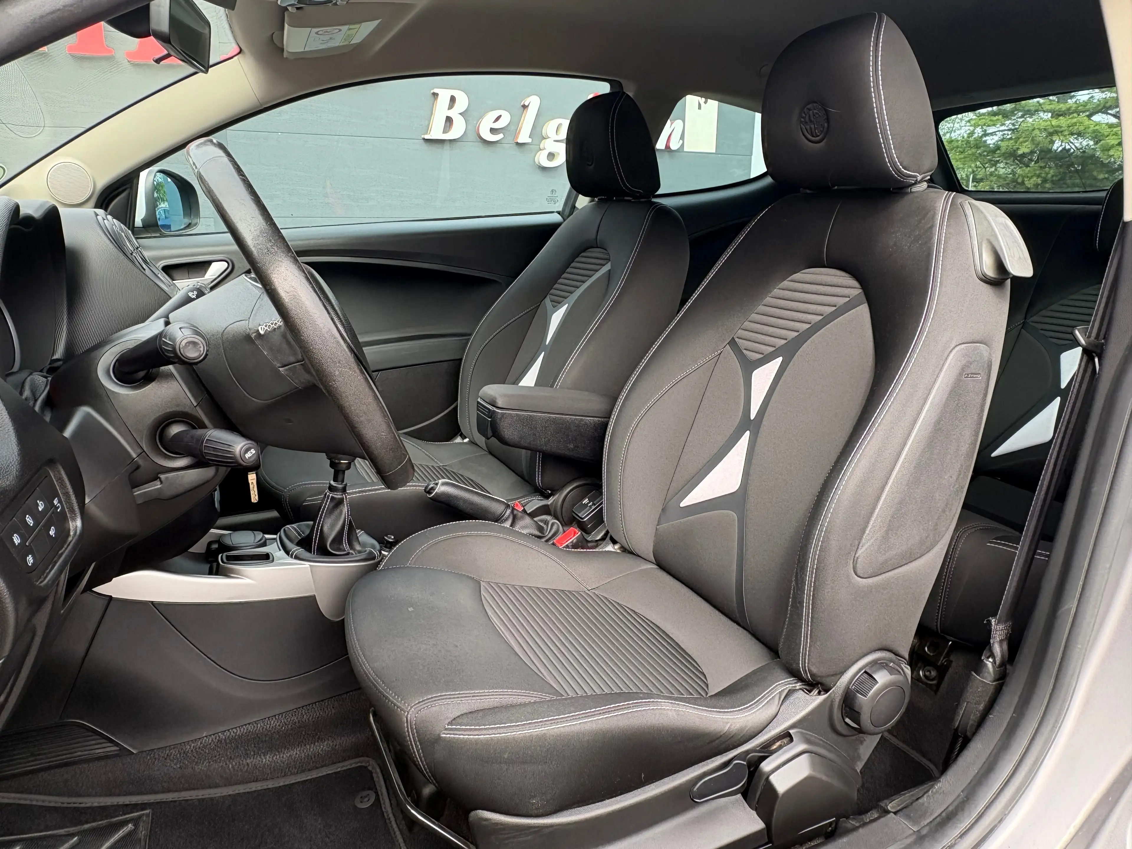Alfa Romeo MiTo Mito 1.4i Multi Air Progression Start/GARANTIE/CLIM/CARNET/CT/GRISMATDORIGINE/JANTES/ — photo 11