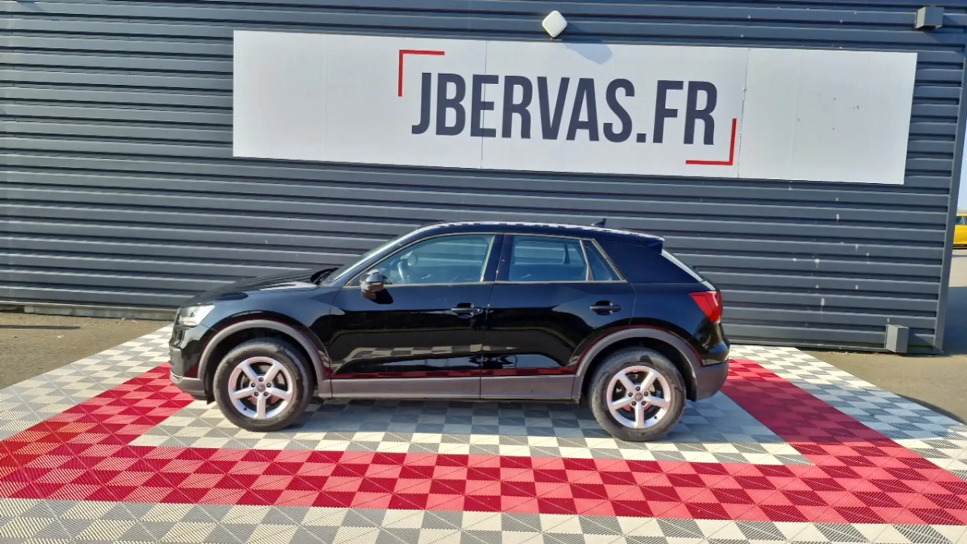 Audi Q2 BUSINESS 30 tfsi 116 S tronic 7line Noir - 2