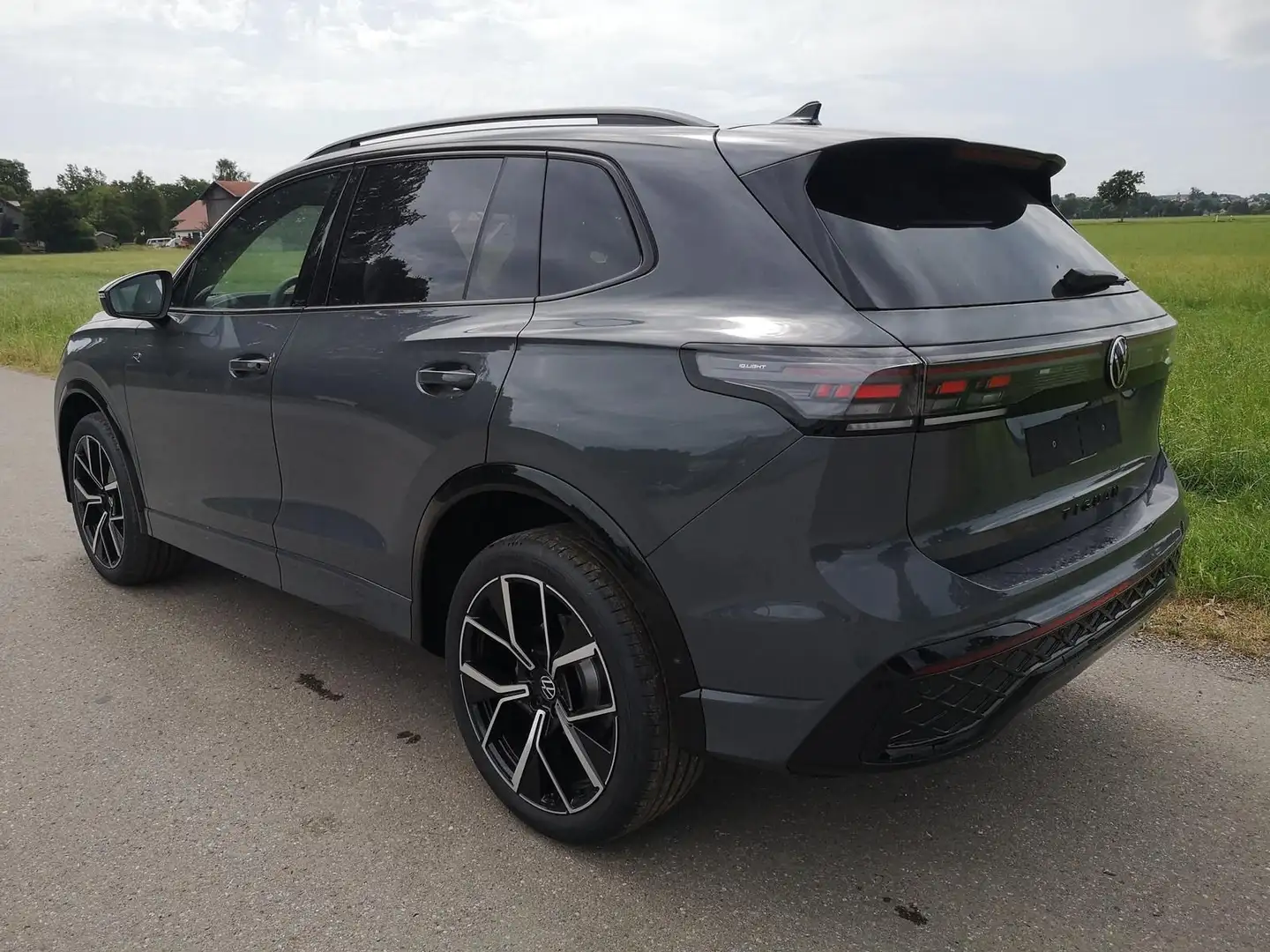 Volkswagen Tiguan 2.0 TDI 142 kW 4Motion R-Line DSG ABT ... Grau - 2