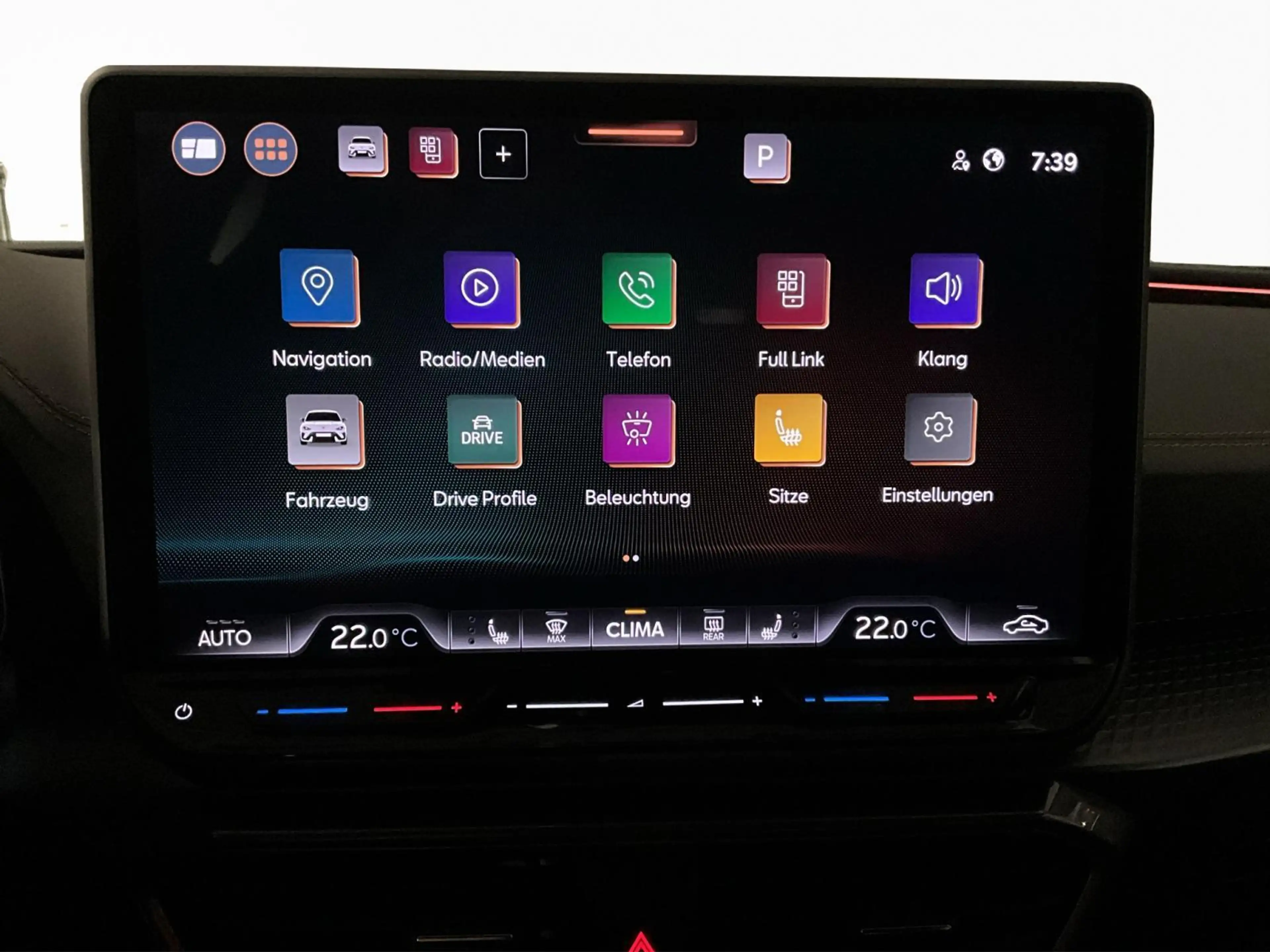 CUPRA Leon DSG+Dynamic-Design+Pure-Performance+Intelligent-Dr — photo 13