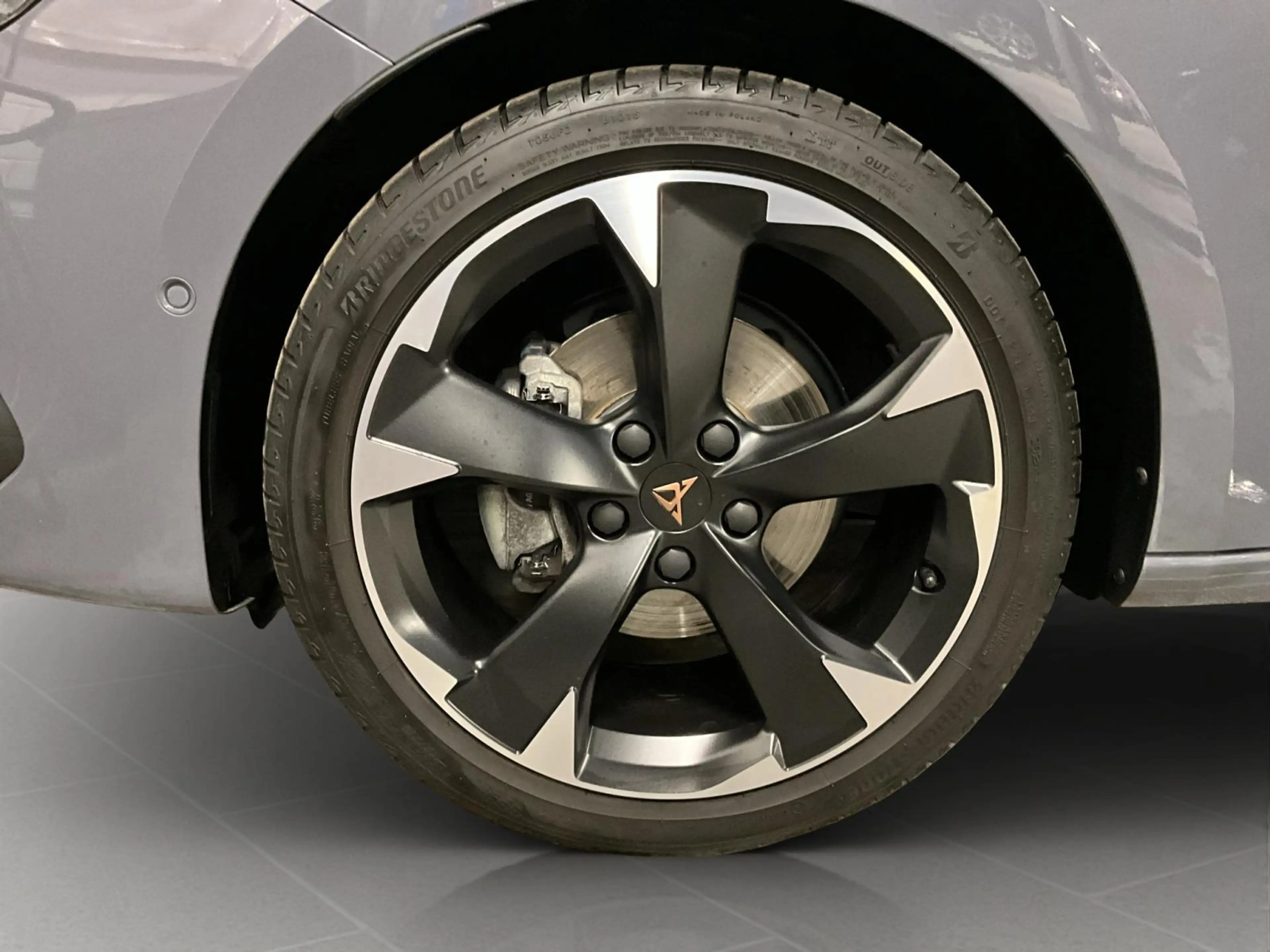 CUPRA Leon DSG+Dynamic-Design+Pure-Performance+Intelligent-Dr — photo 8