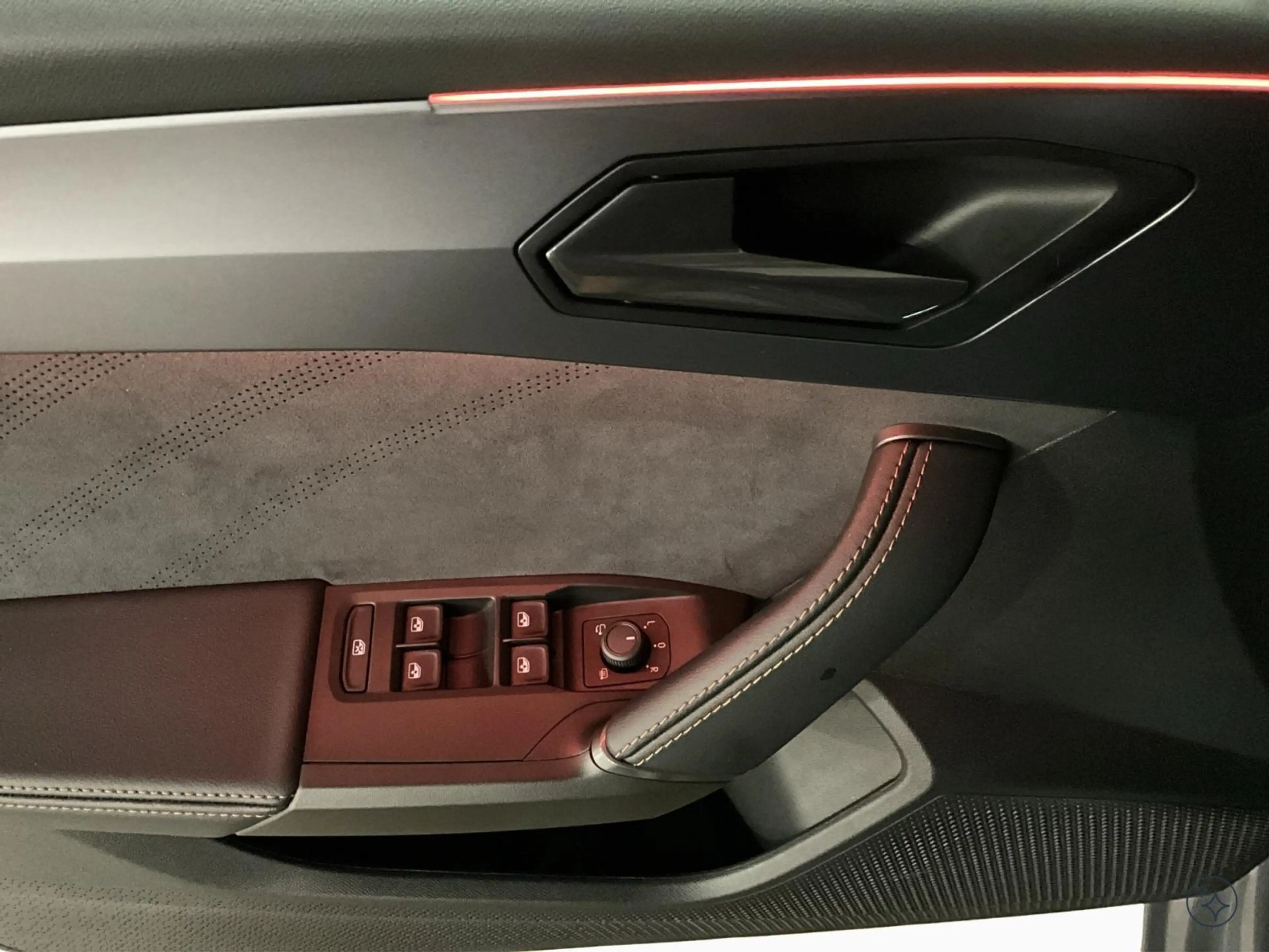 CUPRA Leon DSG+Dynamic-Design+Pure-Performance+Intelligent-Dr — photo 14