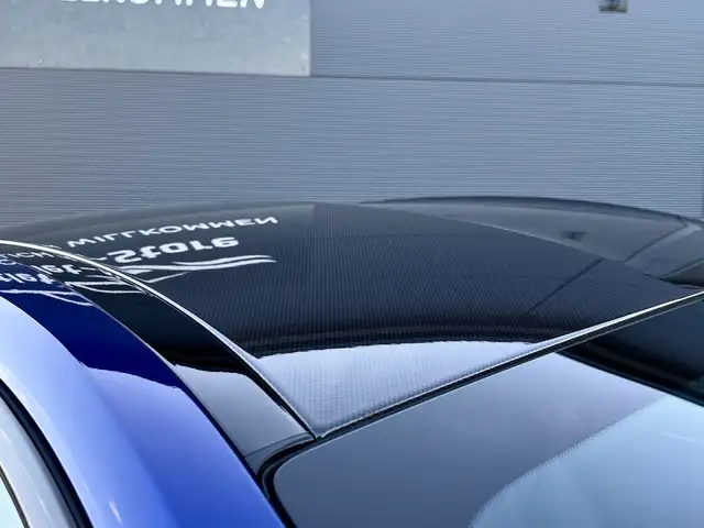 BMW M8 Competition*Marina Bay Blue*Carbondach*Neuwertig* Ansicht 6