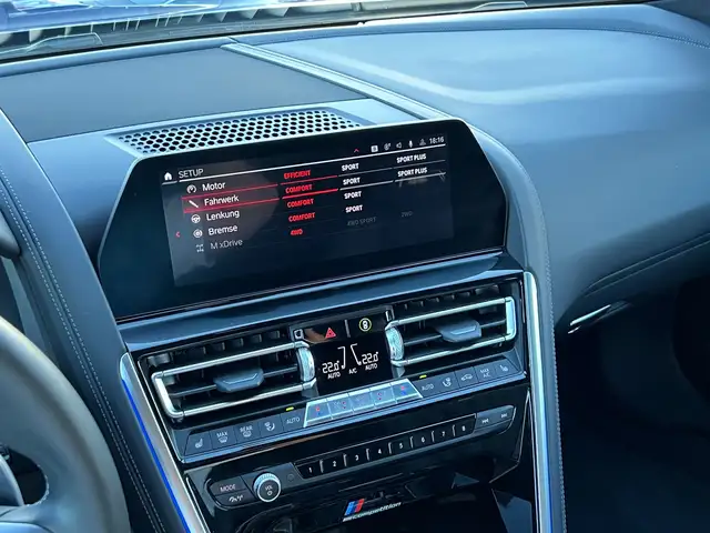 BMW M8 Competition*Marina Bay Blue*Carbondach*Neuwertig* Ansicht 29