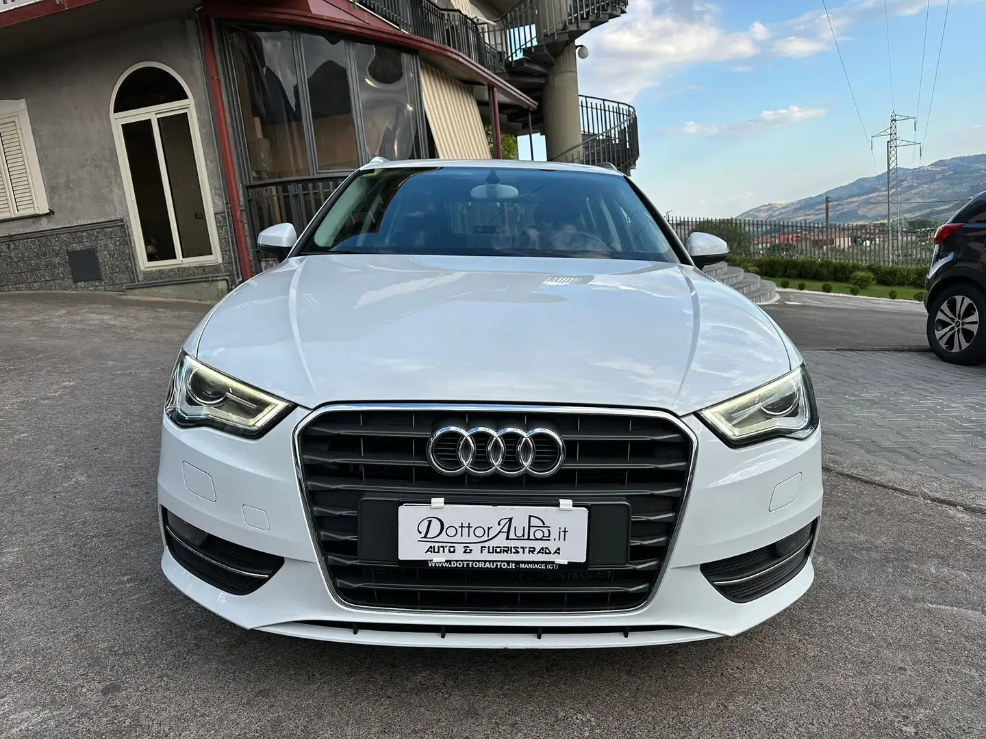 Audi A3 A3 Sportback 2.0 tdi Ambiente Bianco - 2