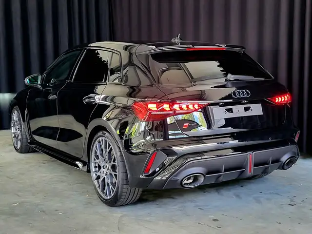 Audi RS3 view 3