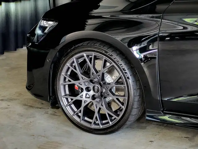 Audi RS3 view 9