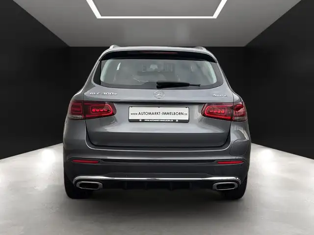 Mercedes-Benz GLC view 10