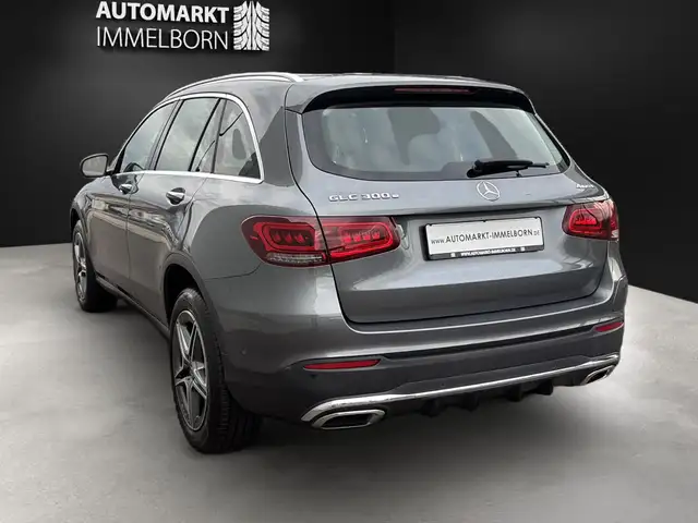 Mercedes-Benz GLC view 5