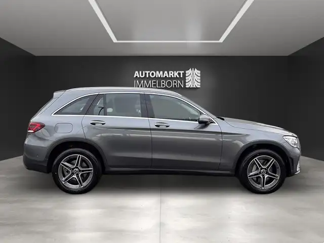 Mercedes-Benz GLC view 11