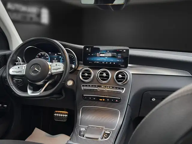 Mercedes-Benz GLC view 15