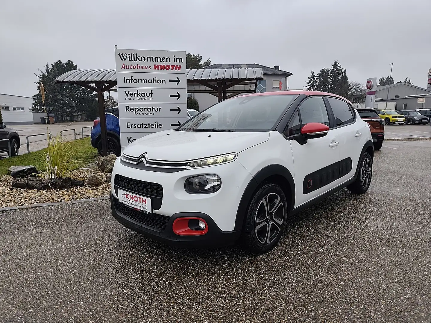 Citroen C3 PureTech 82 5-Gang-Manuell Feel Weiß - 1