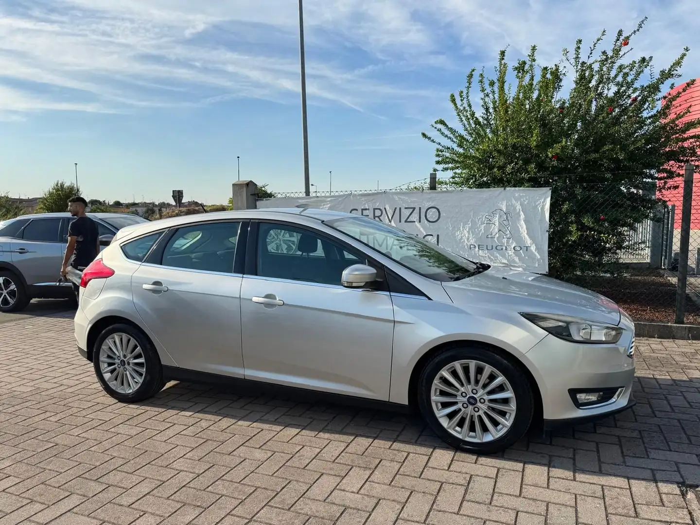 Ford Focus Focus 1.5 TDCi 120CV S&S Titanium Grigio - 2