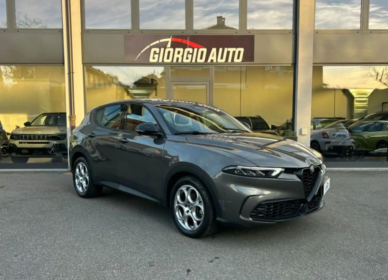 Alfa Romeo Tonale 1.6 Sprint 130cv tct6 Grijs - 1