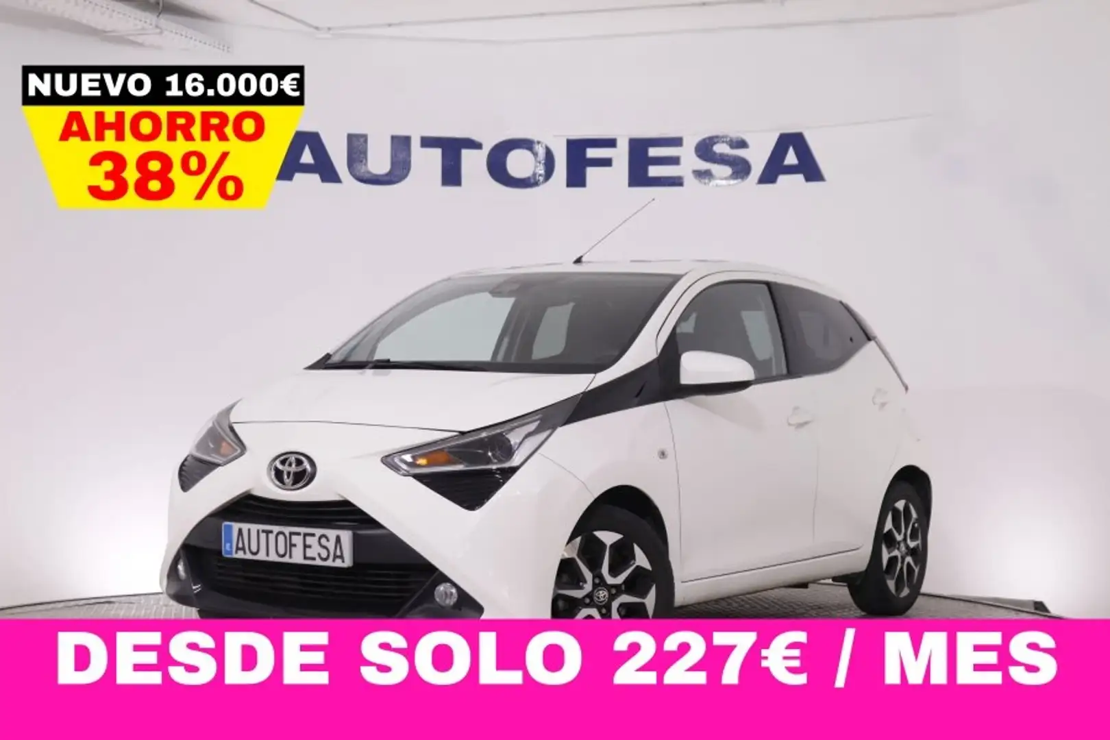 Toyota Aygo 1.0 XPLAY 72CV 5P # CAMARA TRASERA Blanco - 1