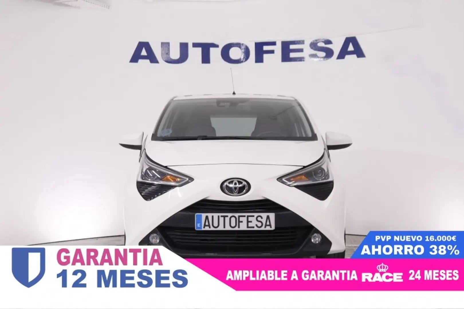 Toyota Aygo 1.0 XPLAY 72CV 5P # CAMARA TRASERA Blanco - 2