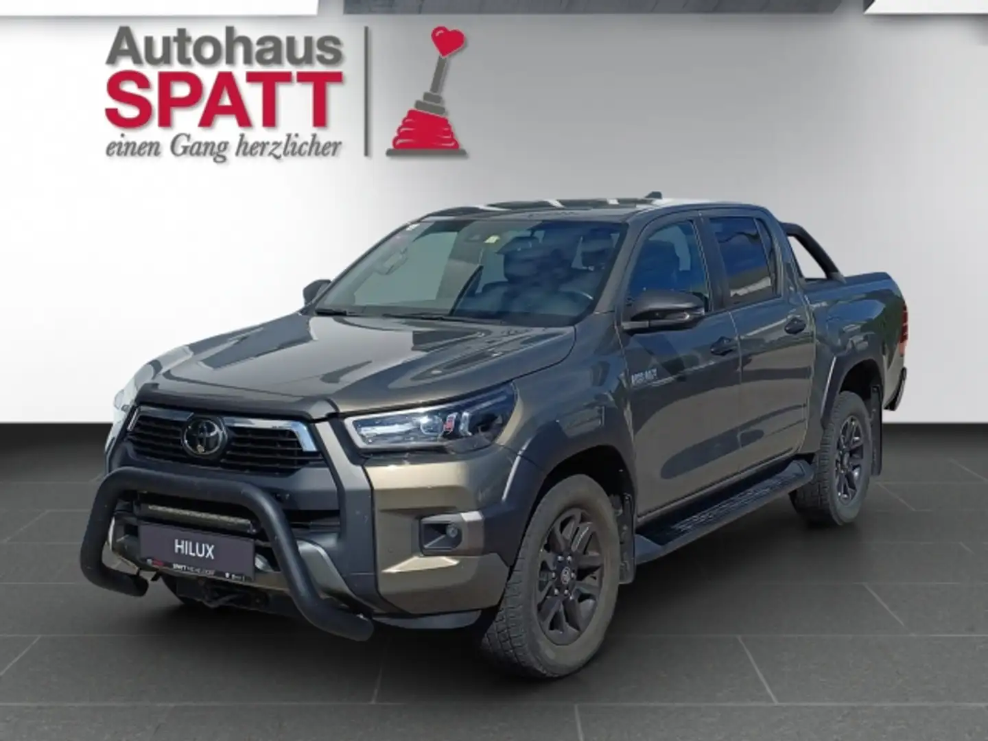 Toyota Hilux Hilux 2,8 D-4D 4WD DK Invincible Autm. !! Neuzuga Grau - 1