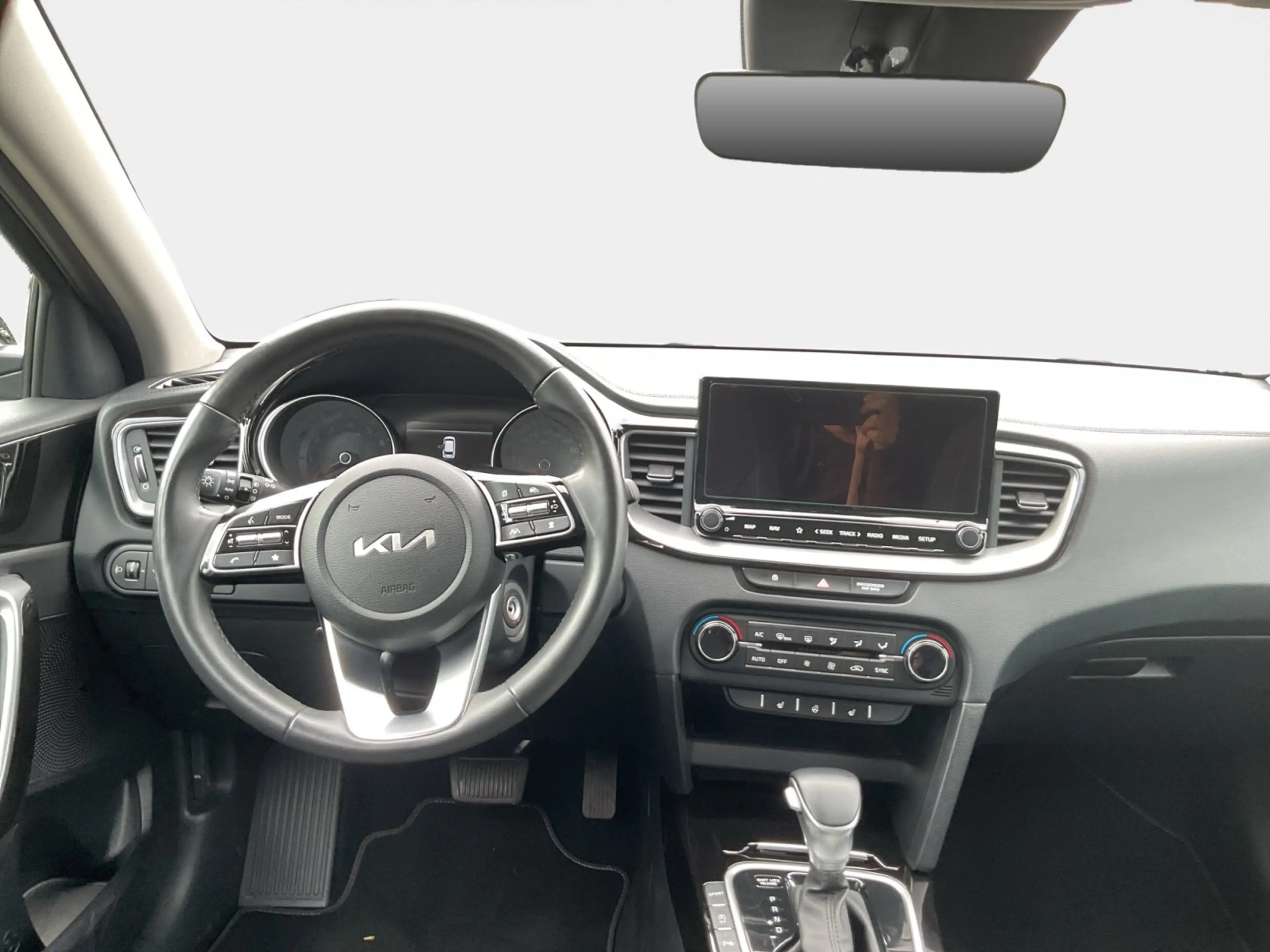 Kia Ceed SW / cee'd SW Ceed SW 1.5 T-GDI  Vision Kamera+Navi+PDC+SHZ+LM — photo 9
