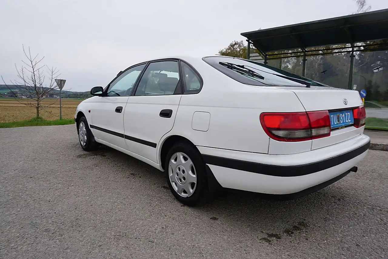 Toyota Carina E 1,6 XLi, foto 4