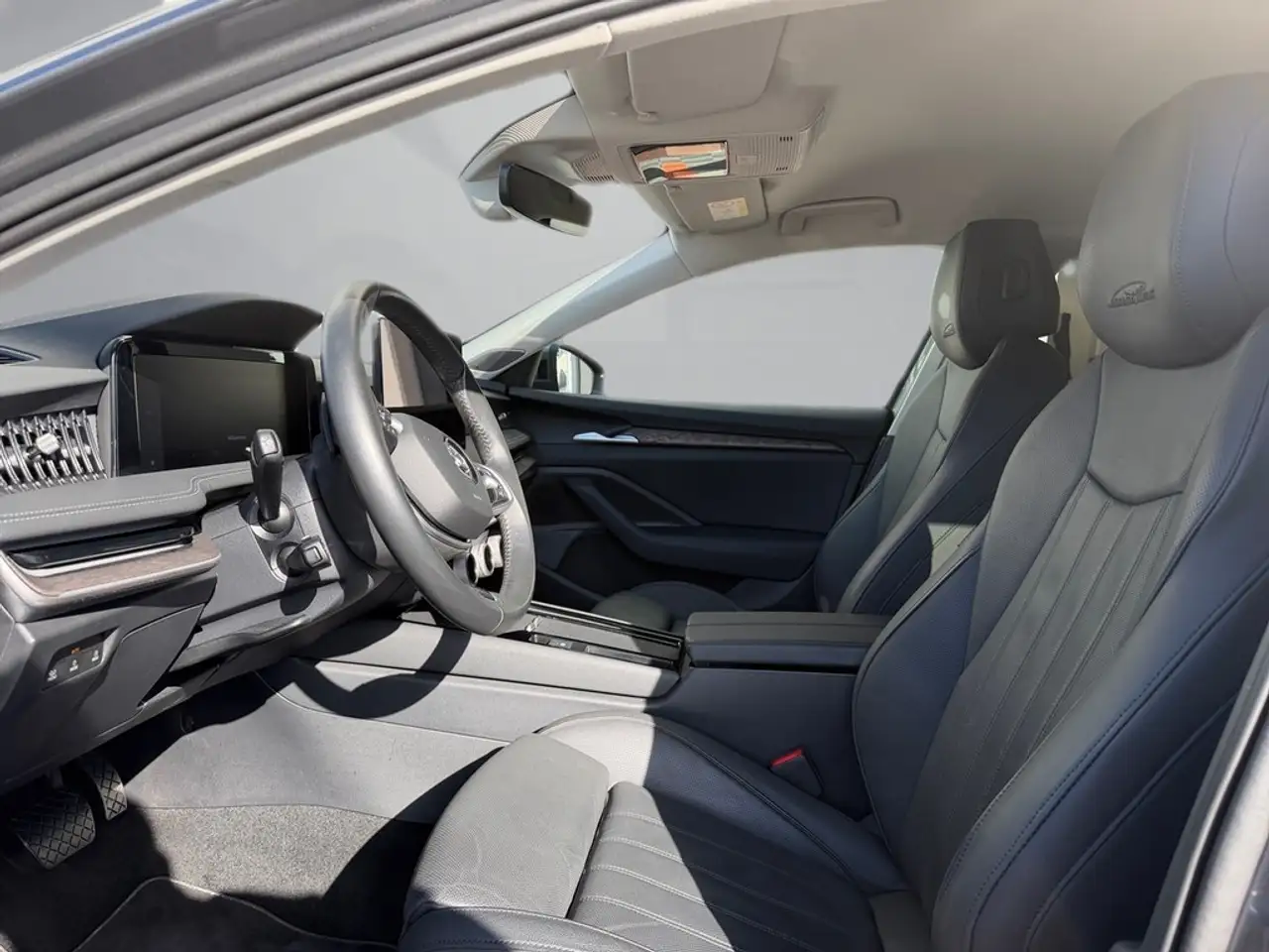 Skoda Superb Combi 2,0 TDI L&K DSG, миниатюра 7