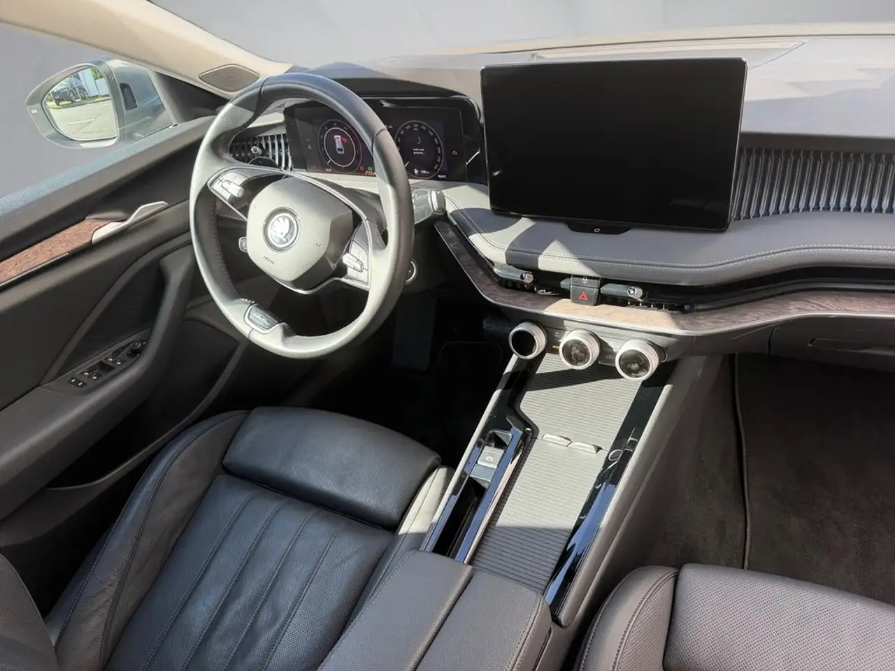 Skoda Superb Combi 2,0 TDI L&K DSG, миниатюра 12