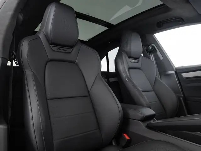 Porsche Macan view 13