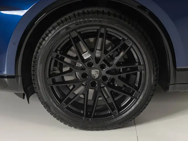 Porsche Macan view 9