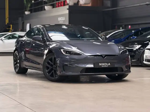 Tesla Model S LONG RANGE - FACELIFT - AUTOPILOT
