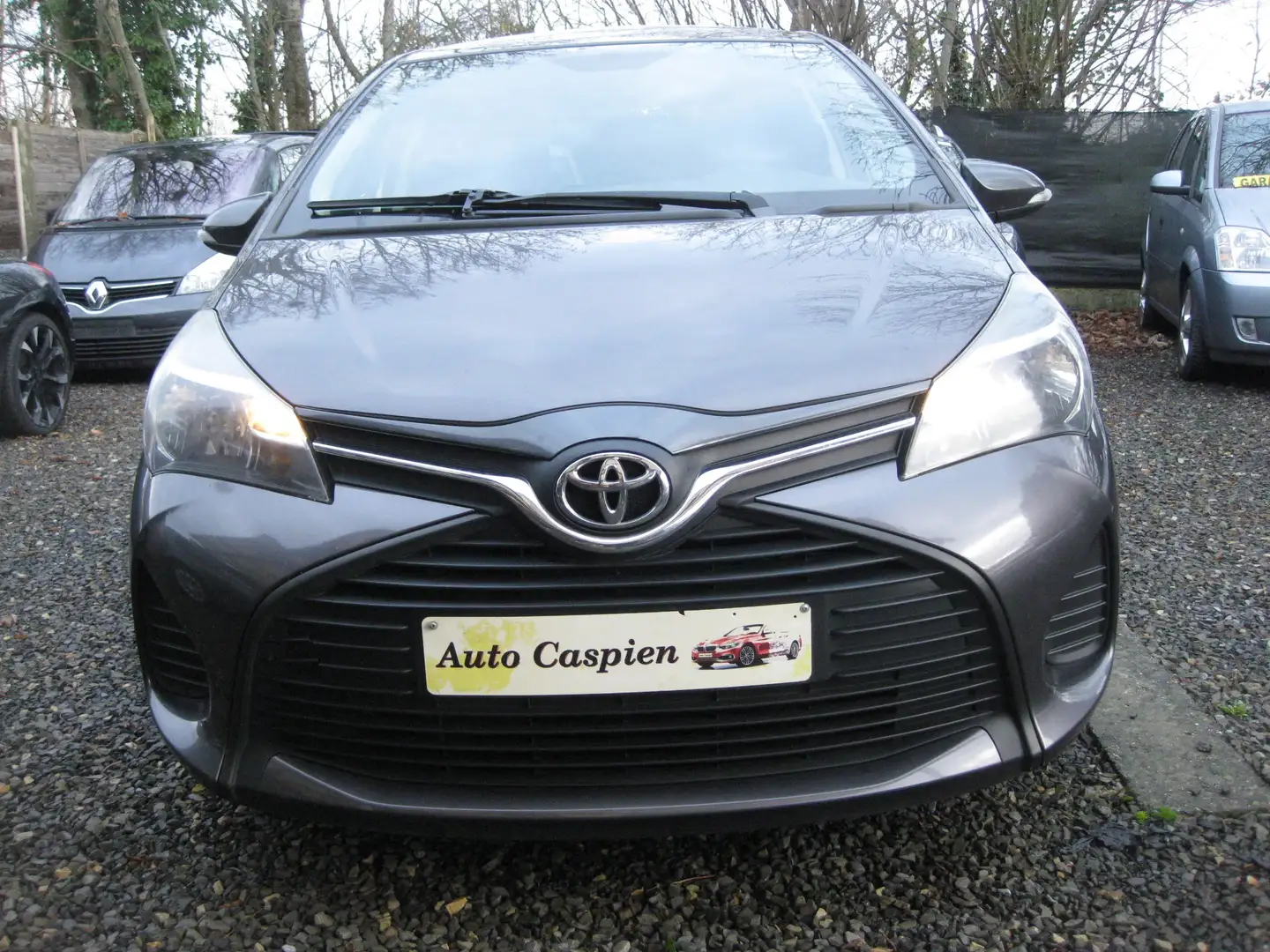 Toyota Yaris Yaris 1.3 i GPS Camera Clim 79000km Euro 6b Gris - 1