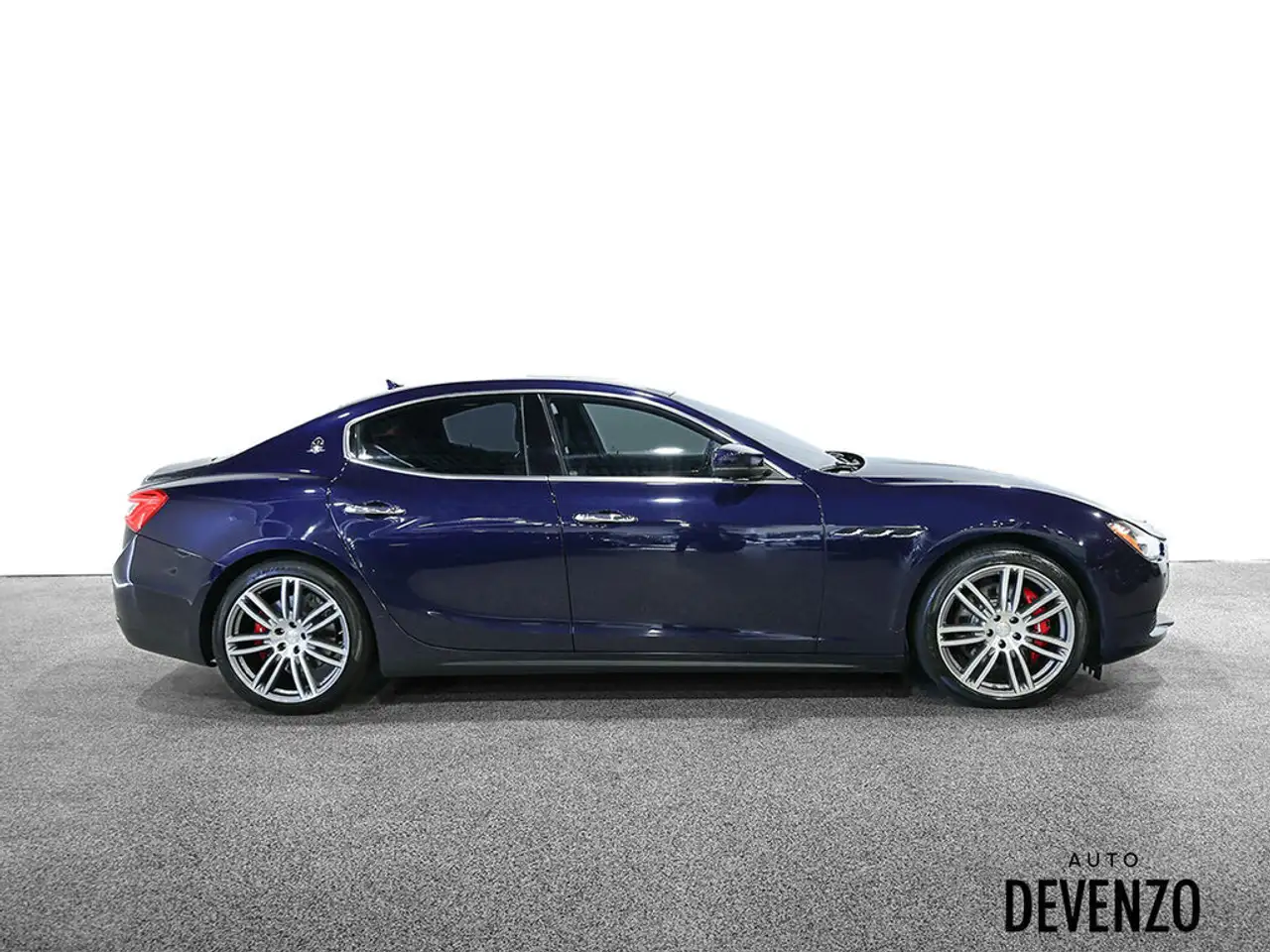 Maserati Ghibli снимка Maserati Ghibli